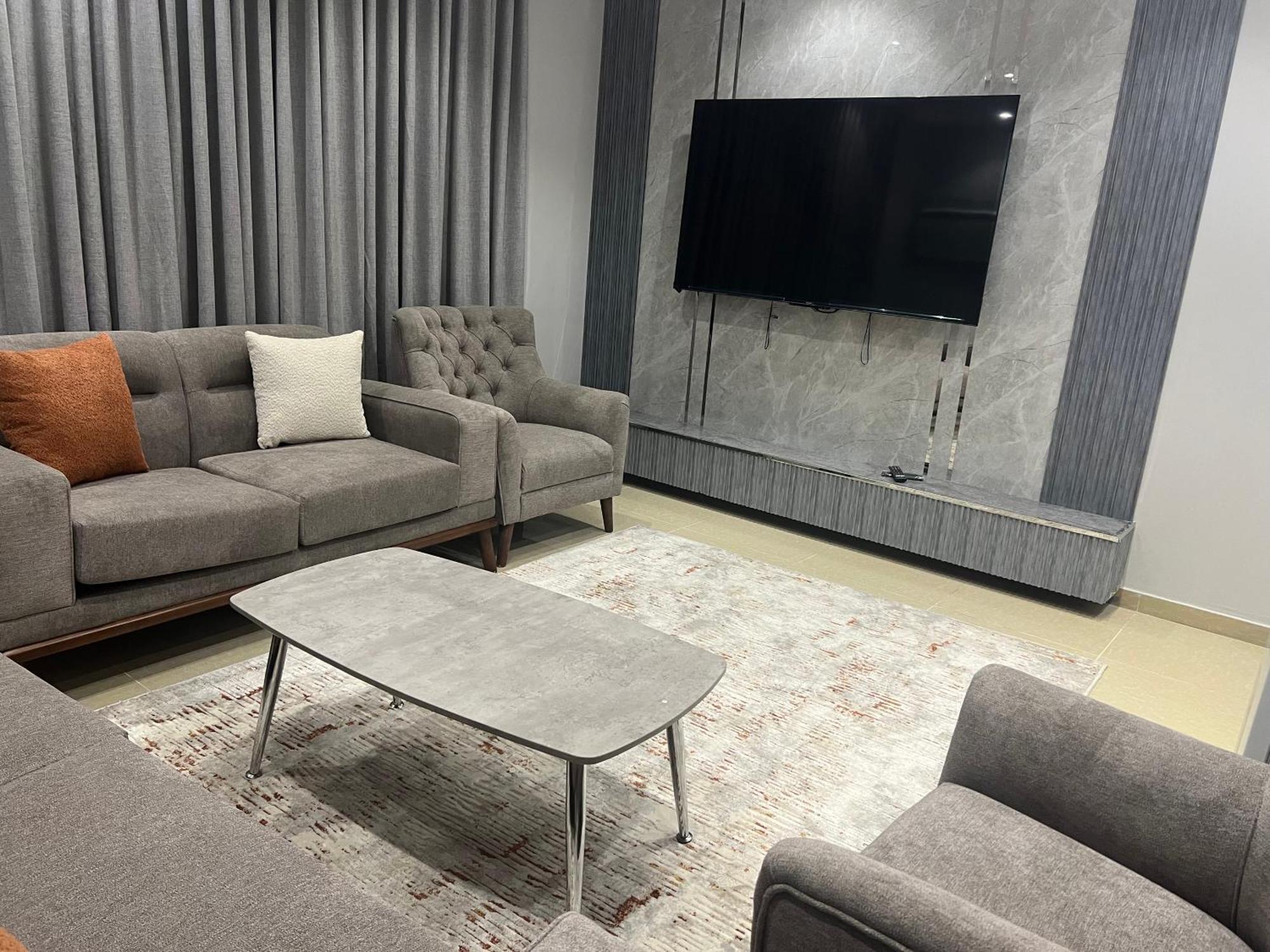 Apartment النخبة غرفتين وصالة ودورتين مياة *