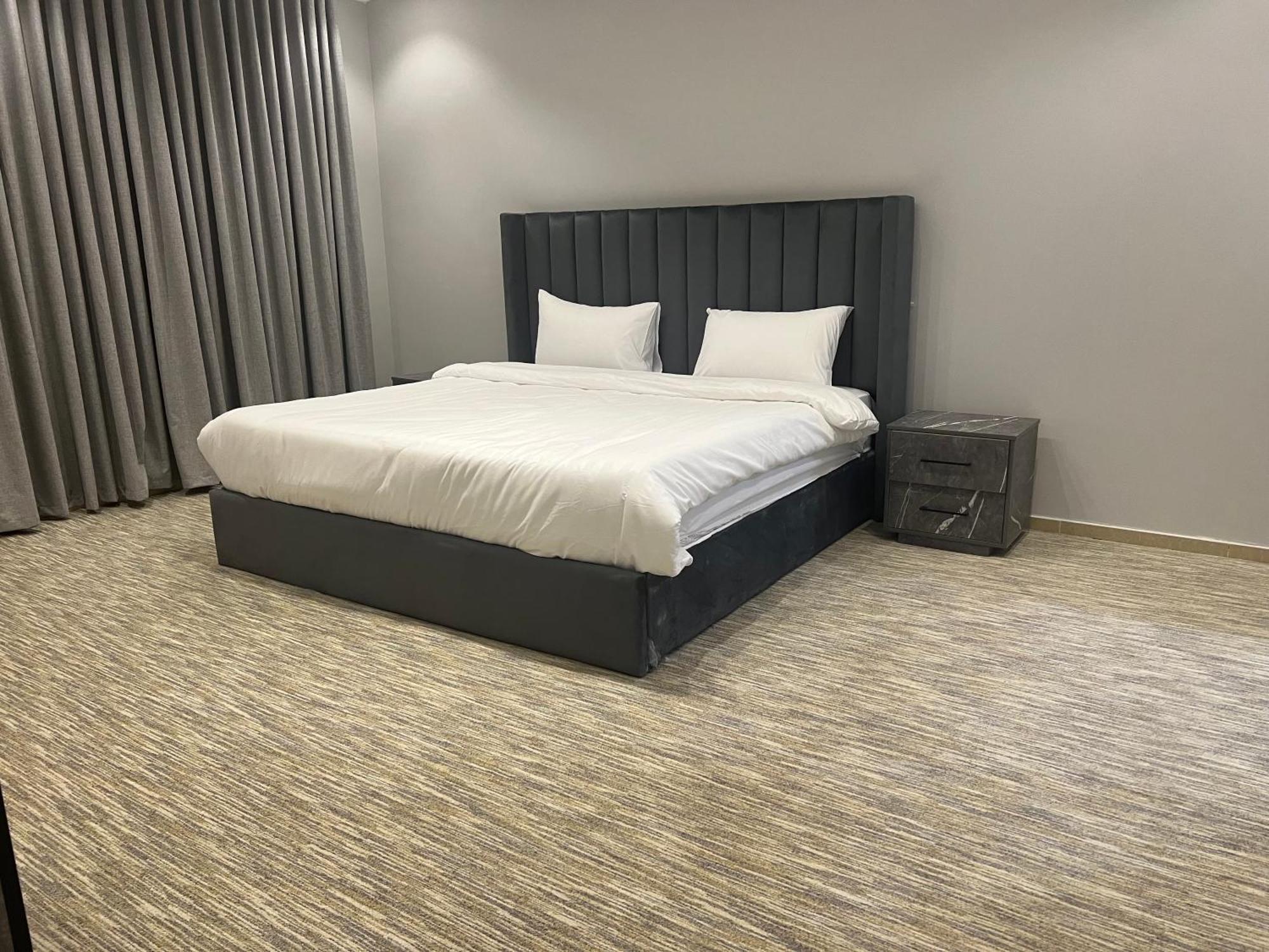 النخبة غرفتين وصالة ودورتين مياة Apartment As Sayl as Saghir